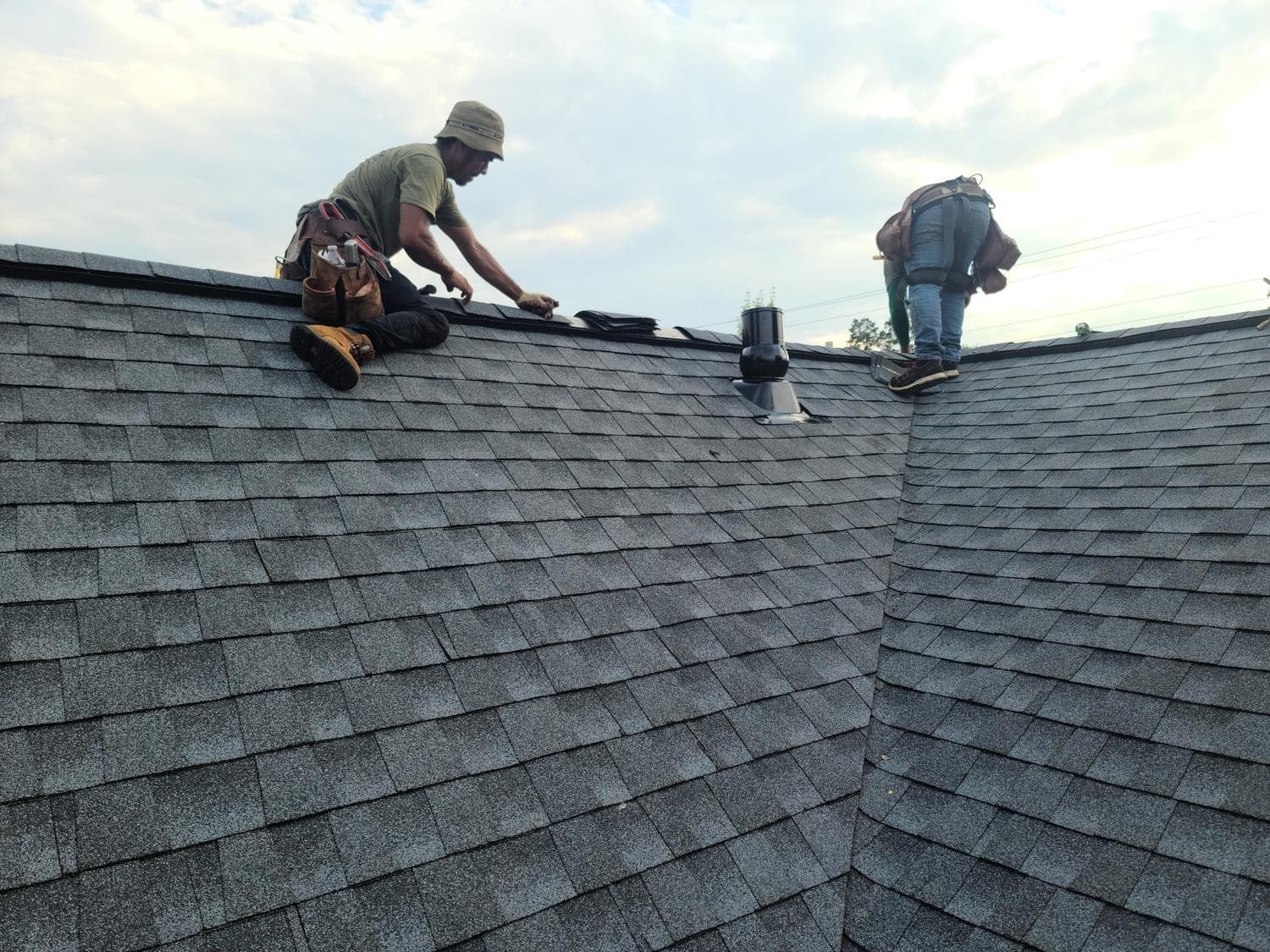 Roof installation crew in Kearney, Nebraska