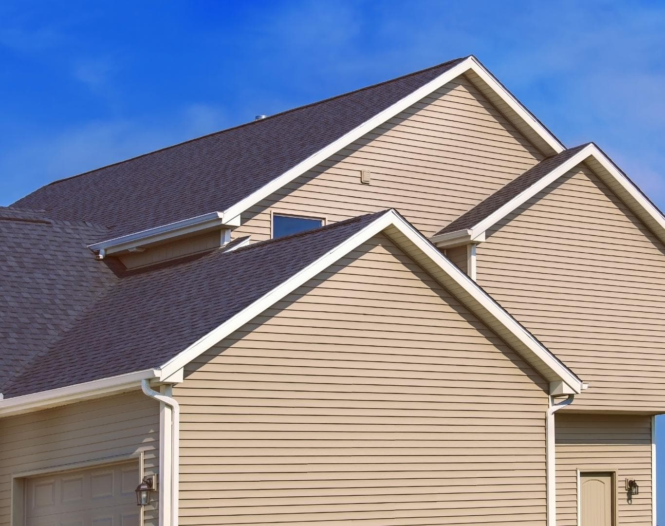 Damaged siding corner on a house