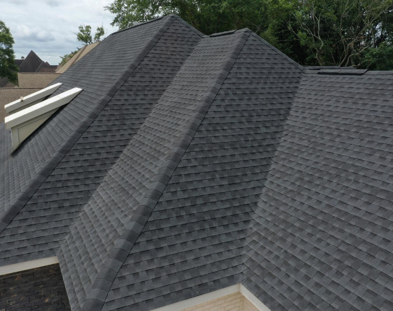 Licensed roofing contractor in Omaha, NE providing expert roof installations