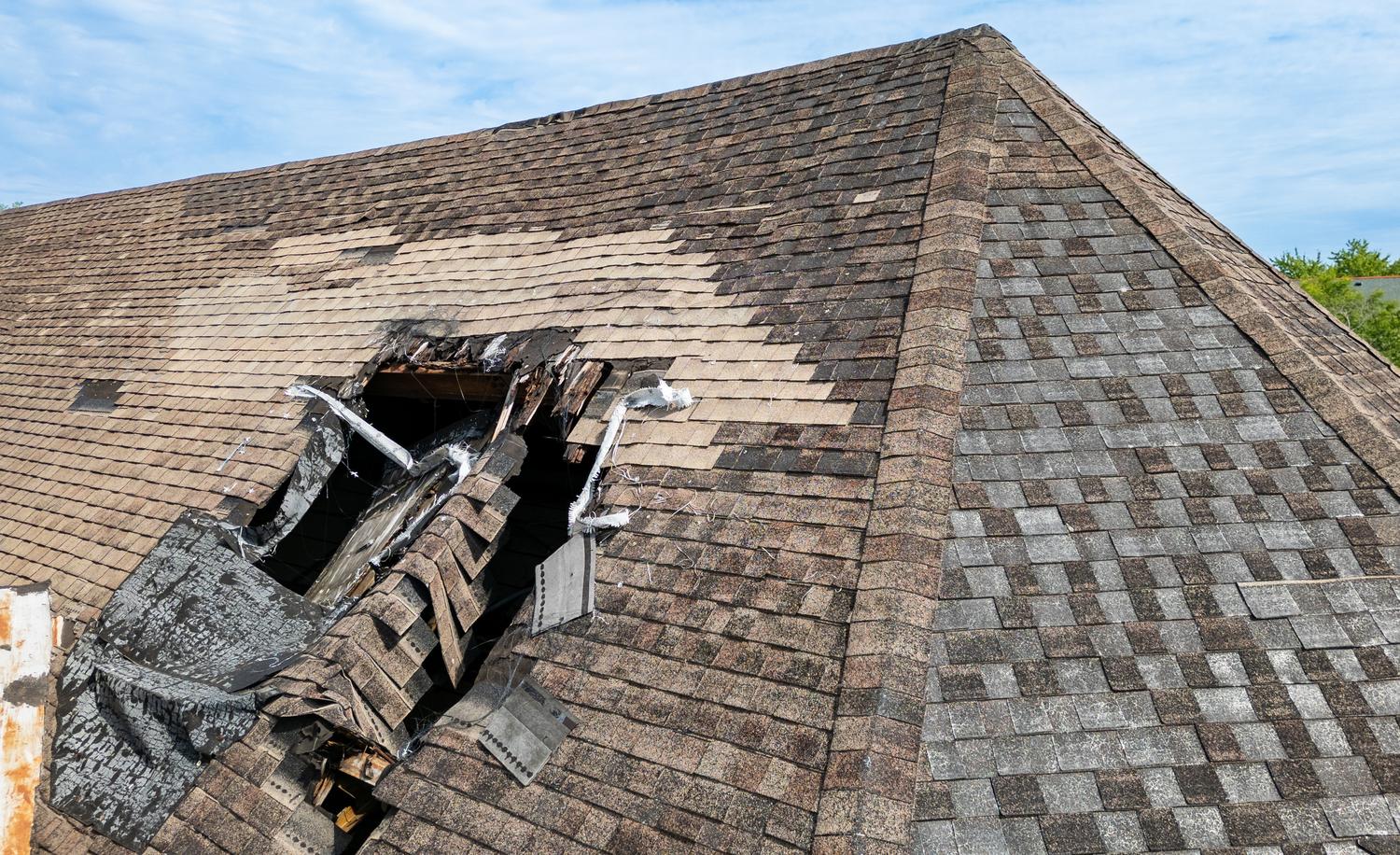 Roof repair in Lincoln, NE preventing leaks and damage